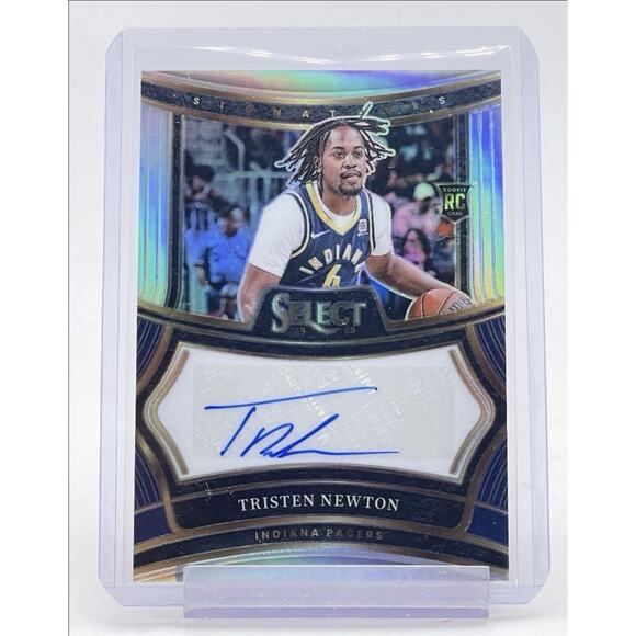 2024-25 Panini Select - Rookie Signatures Tristen Newton #RS-NEW /249 (AU, RC) - Picture 1 of 2